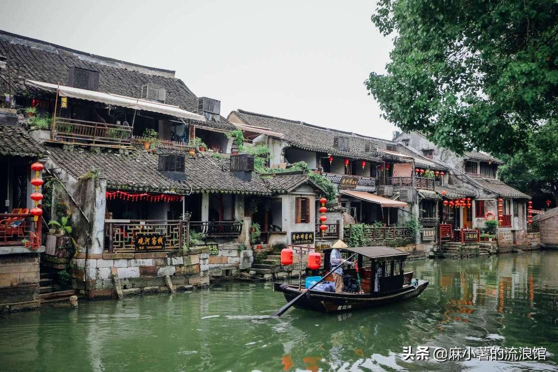 小兵吃了核弹研究员的配餐意外身亡，竟是潜伏的特务在肉中下毒